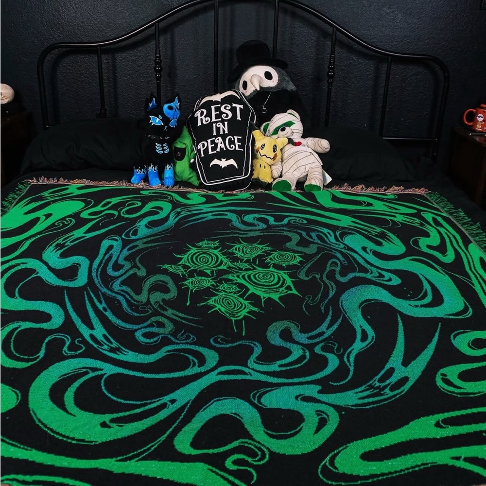 Warm people Underworld Swirl Green and Black Tapestry